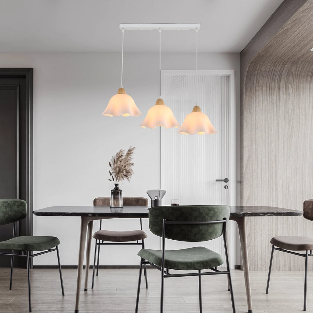 3-Head Pendant Lamps,Flower-Shaped Chandelier Retro Wooden Ceiling Light Flower Design E27 Base Lighting (Bulb not included）