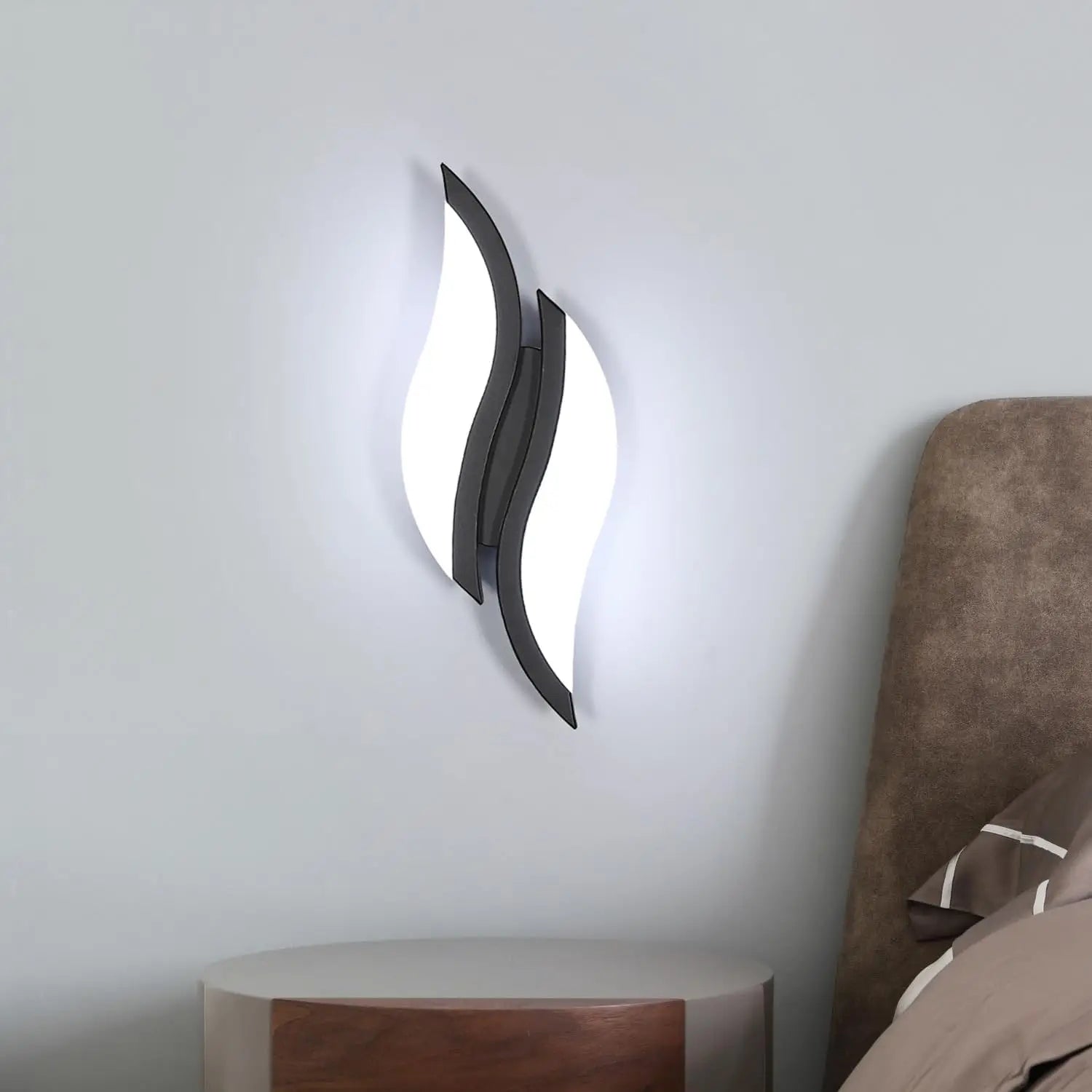 LED  Wall Sconce,12W Acrylic Wall Lamp Leaf-Shaped Design Cool White Light 6500K for Bedroom Living Room Corridor