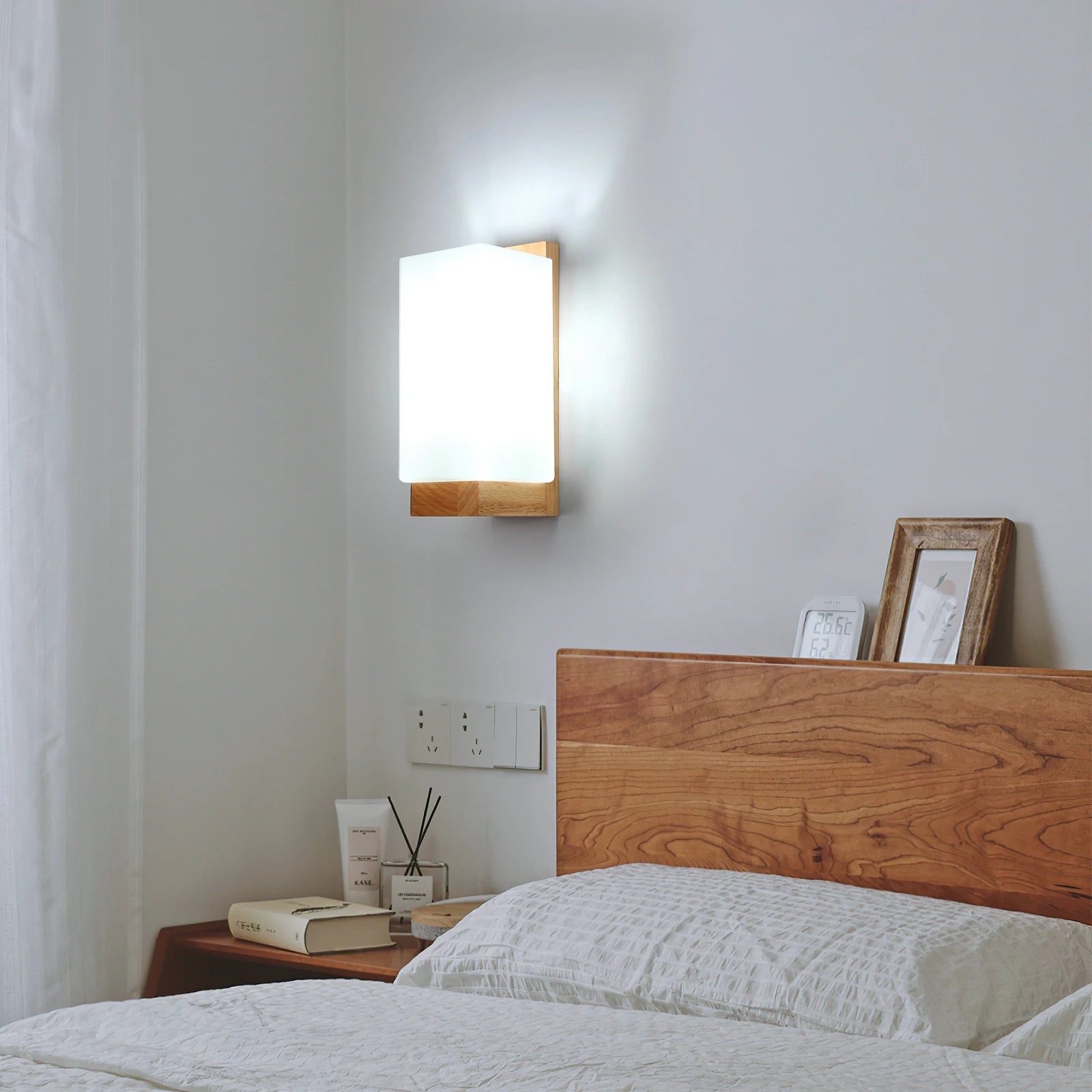 Oak Essence – nowoczesny kinkiet ścienny